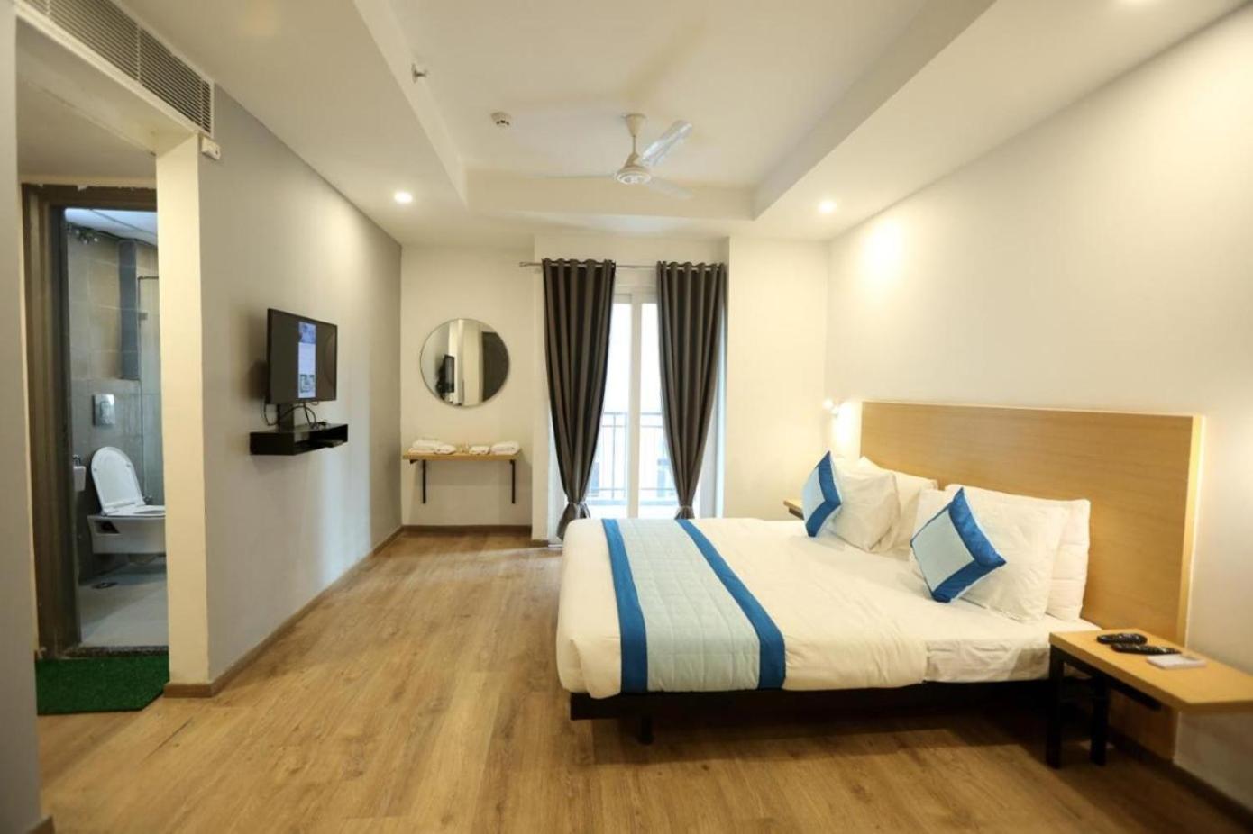 The Roseman Hotel & Suites Gáziábád Kültér fotó